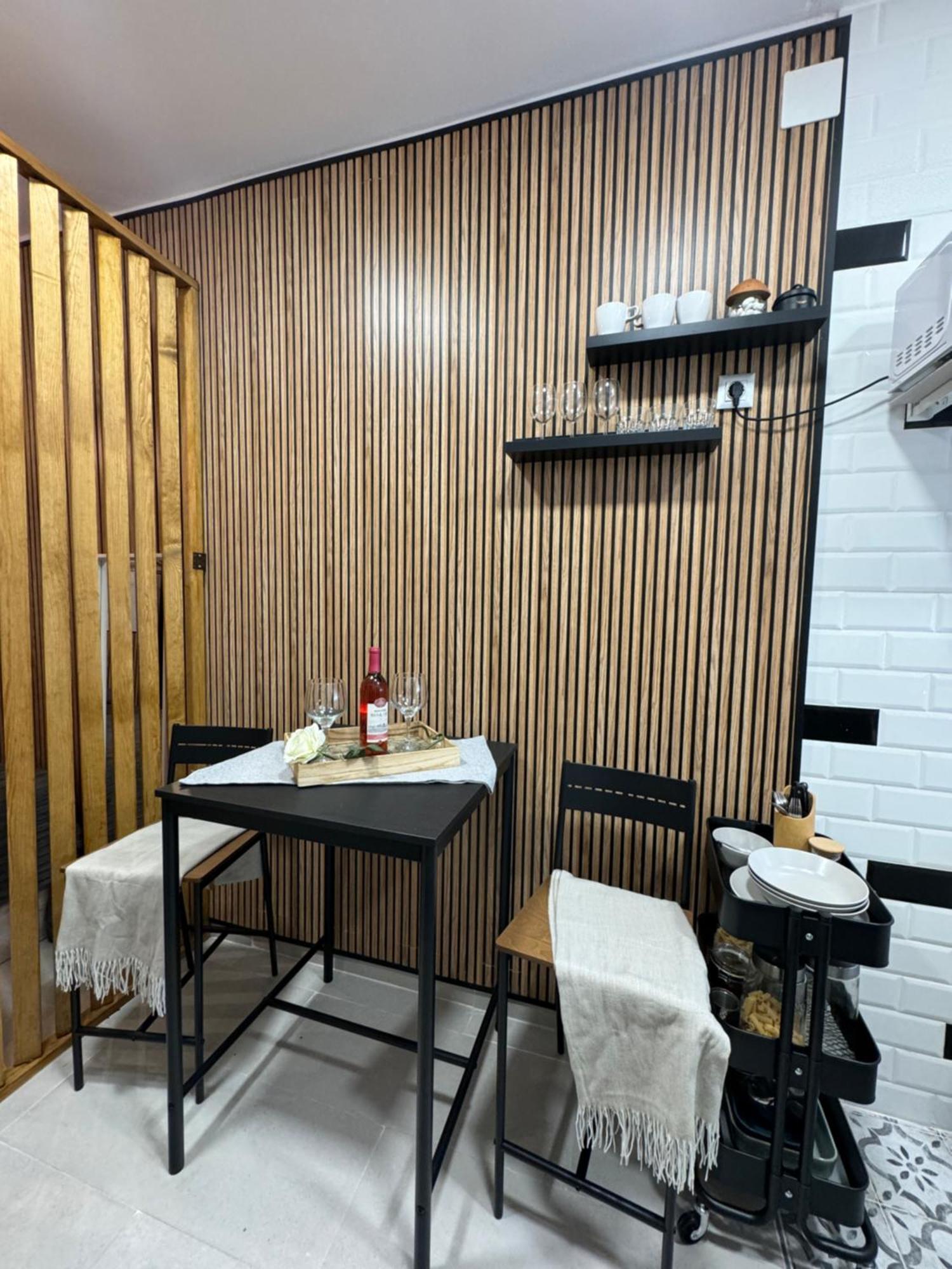 Vistalegre! Pequeno Y Fantastico Loft Cerca Del Metro Lägenhet Madrid Exteriör bild